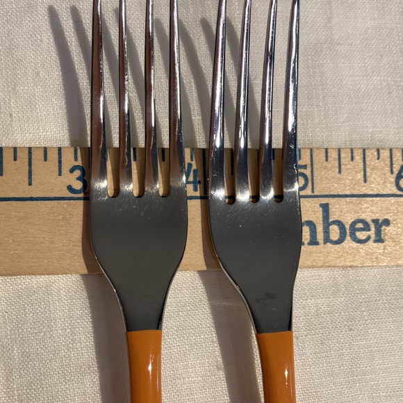 Fiesta (8) salad forks orange utensils flatware - Picture 10 of 13